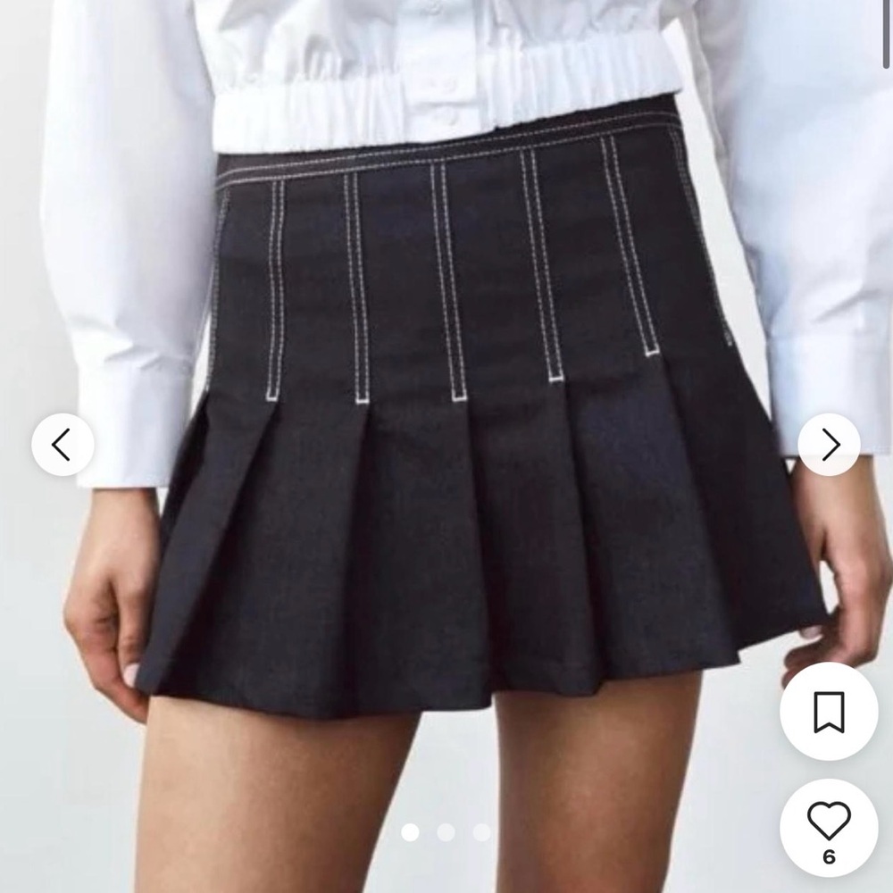 Zara Women's Navy and White Skort